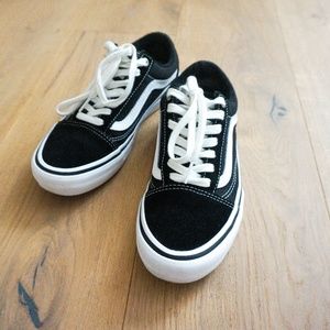 Vans Ward Womens  Skate Sneakers